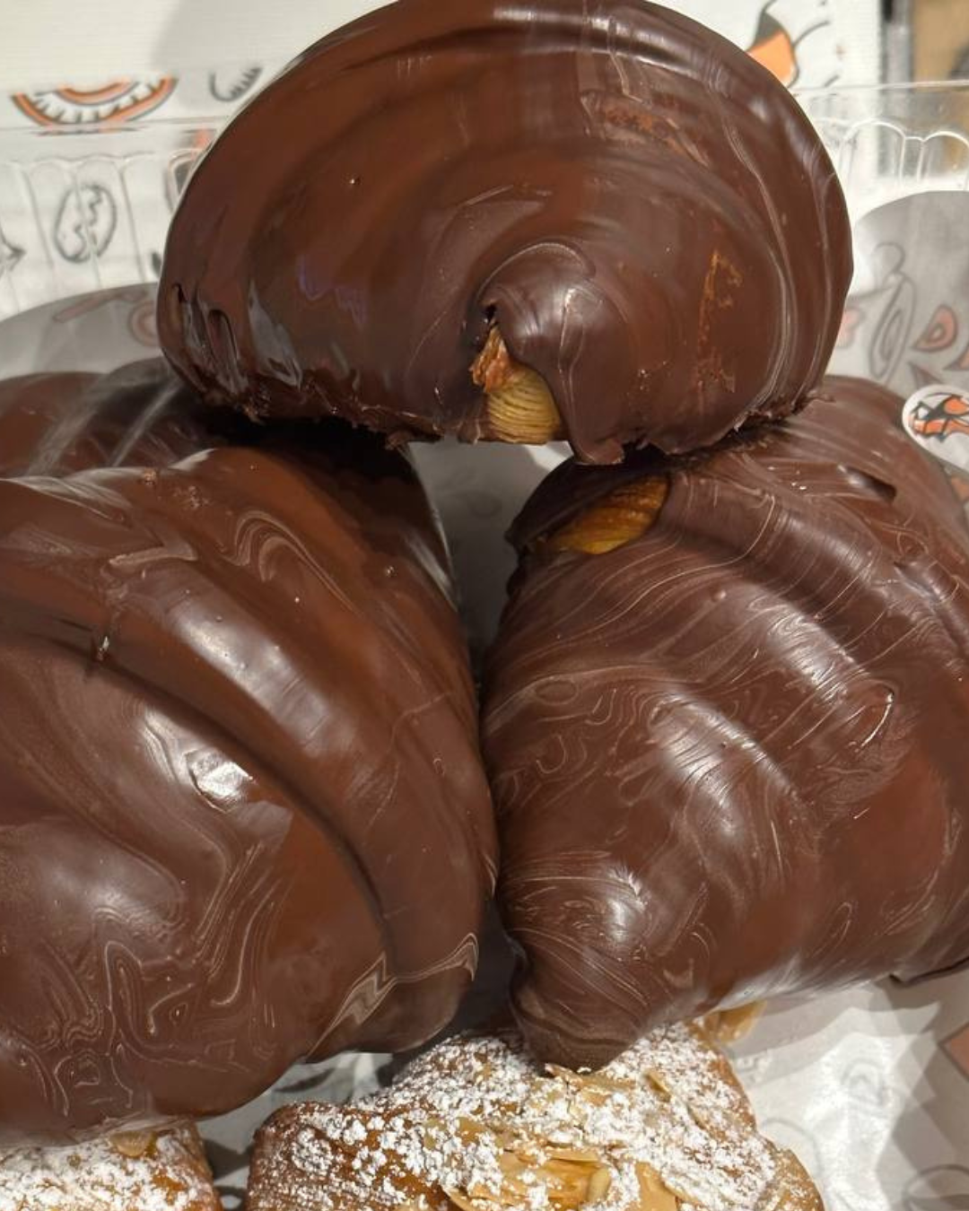 Croissant Chocolate Topping