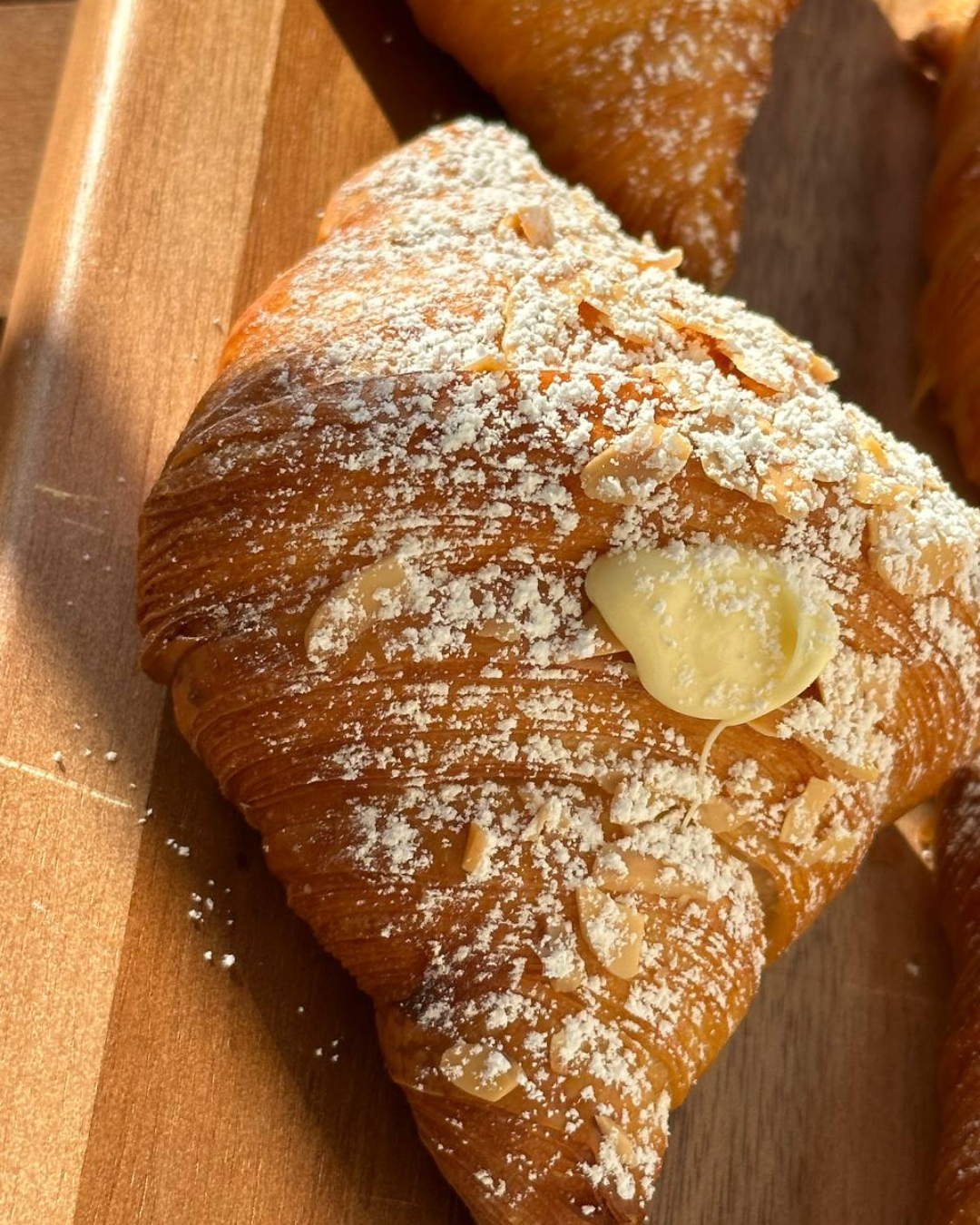 Croissant Almond
