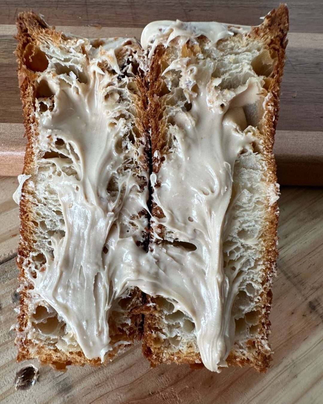 Croissant Roll Hazelnut White