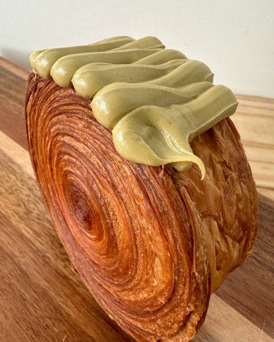 Croissant Roll Pistachio