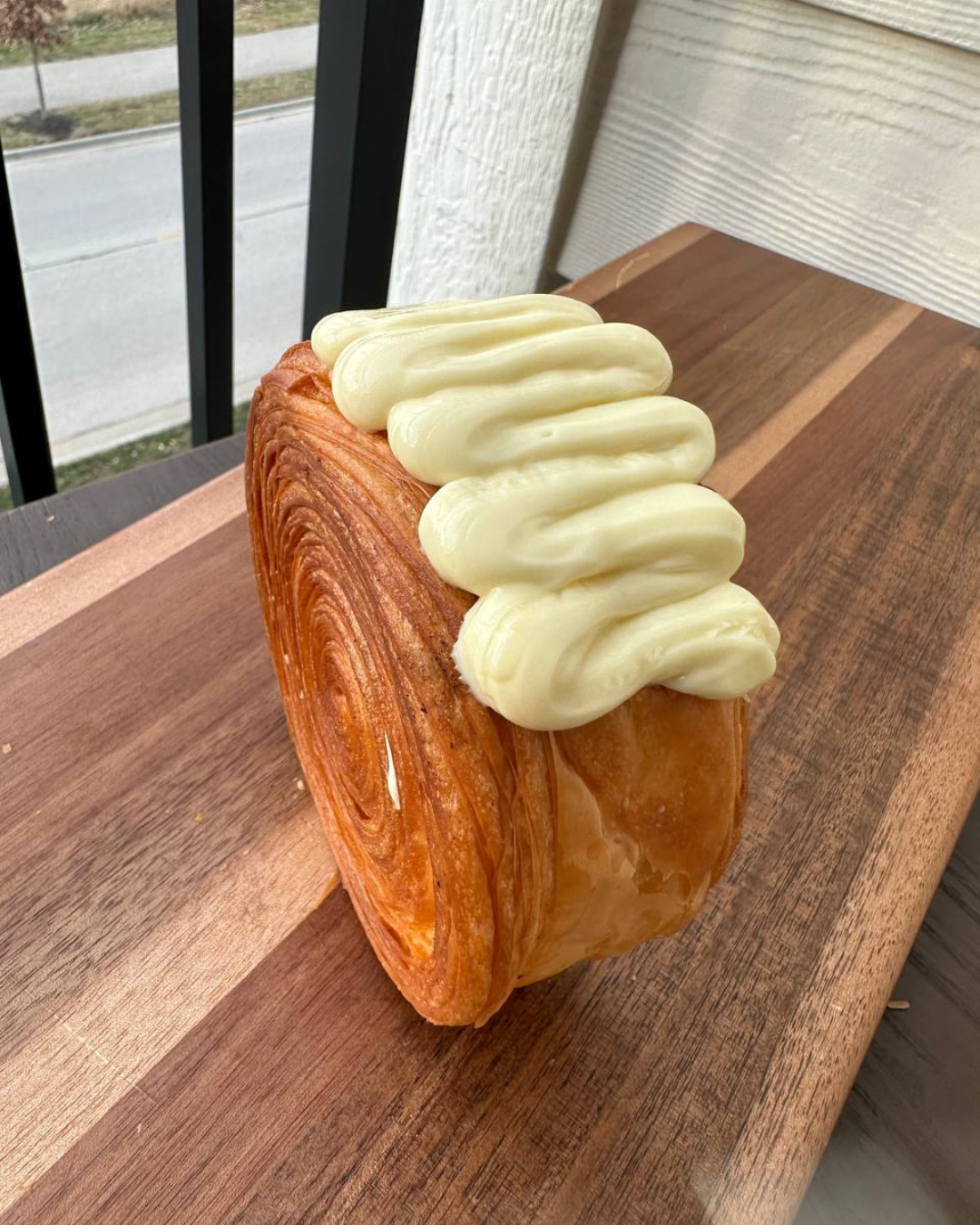 Croissant Roll White Chocolate