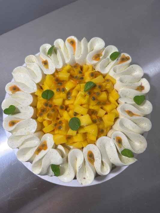 Crunchy Pistachio Praline Cake Tart